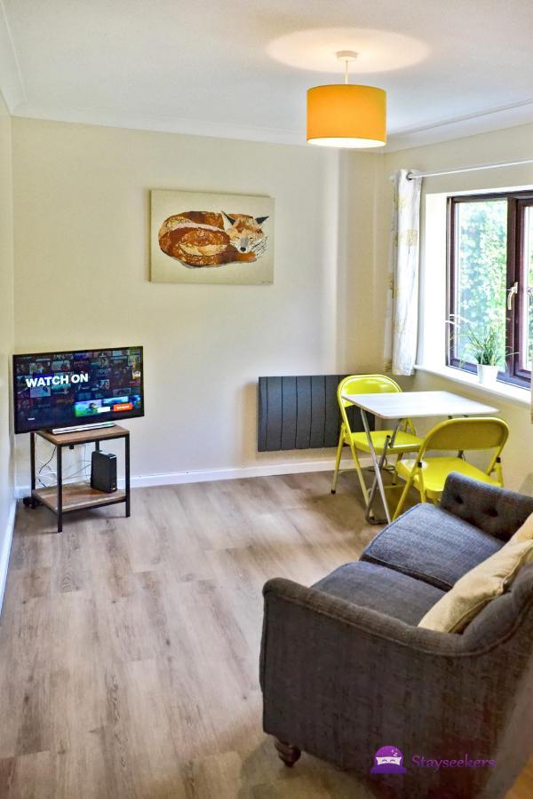 Station 1 Bed Apartment - Stayseekers Σαλισμπέρι Εξωτερικό φωτογραφία